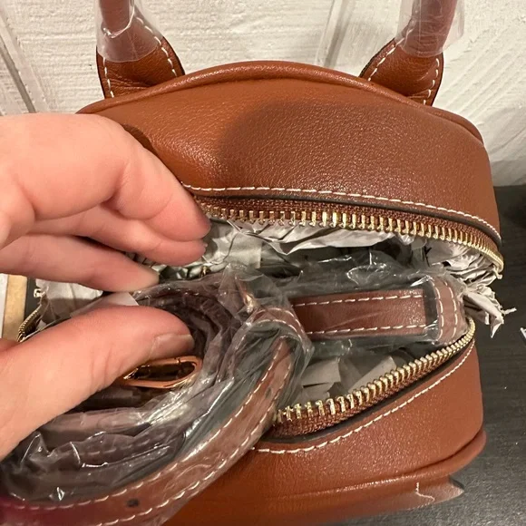 Laorentou Mini Backpack - Picture 5 of 12